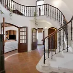 Rustica Villa
